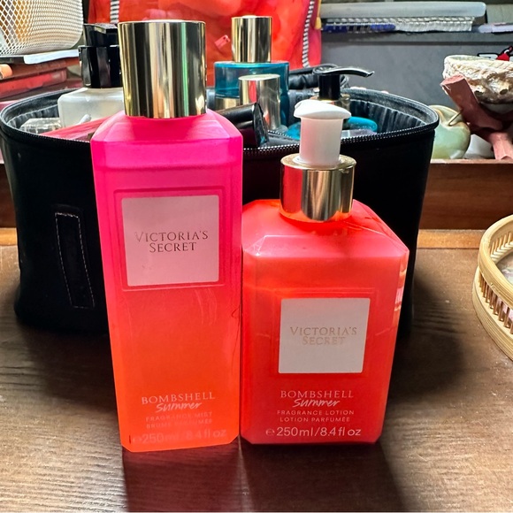 Victoria secret bombshell SUMMER** retired** - Picture 6 of 7